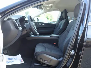 XC60 Core B4/Kamera/Google/Winterpaket/Carplay