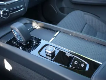 XC60 Core B4/Kamera/Google/Winterpaket/Carplay