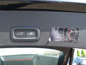 XC40 Recharge Pro Single BLIS/360°KAM/AHK/PANO
