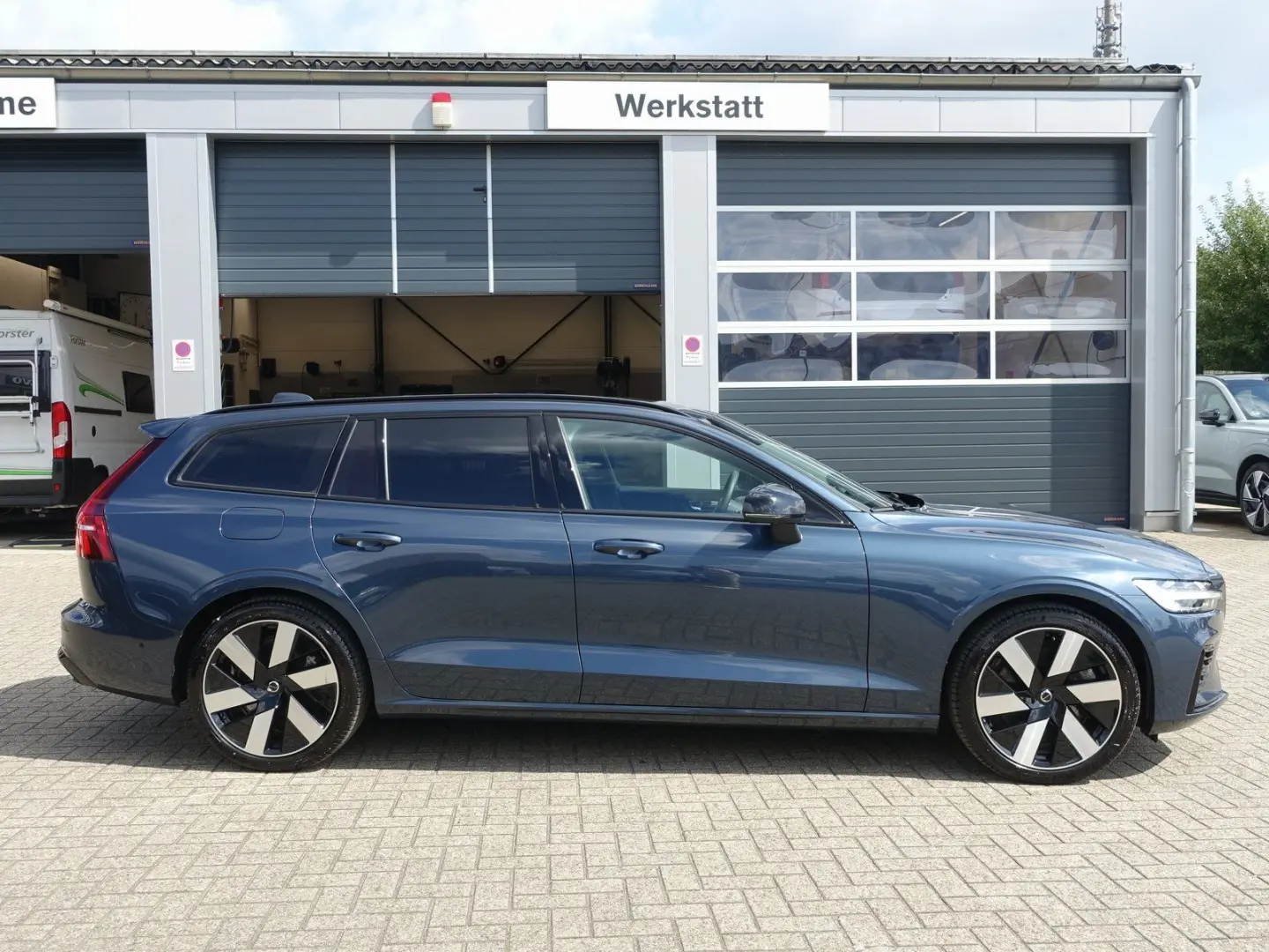 V60 Ultra T8 AWD Recharge B&W/360°/AHK/MASSAGE