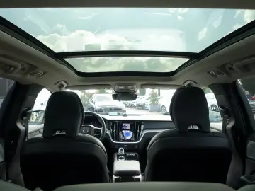 V60 Ultra T8 AWD Recharge B&W/360°/AHK/MASSAGE