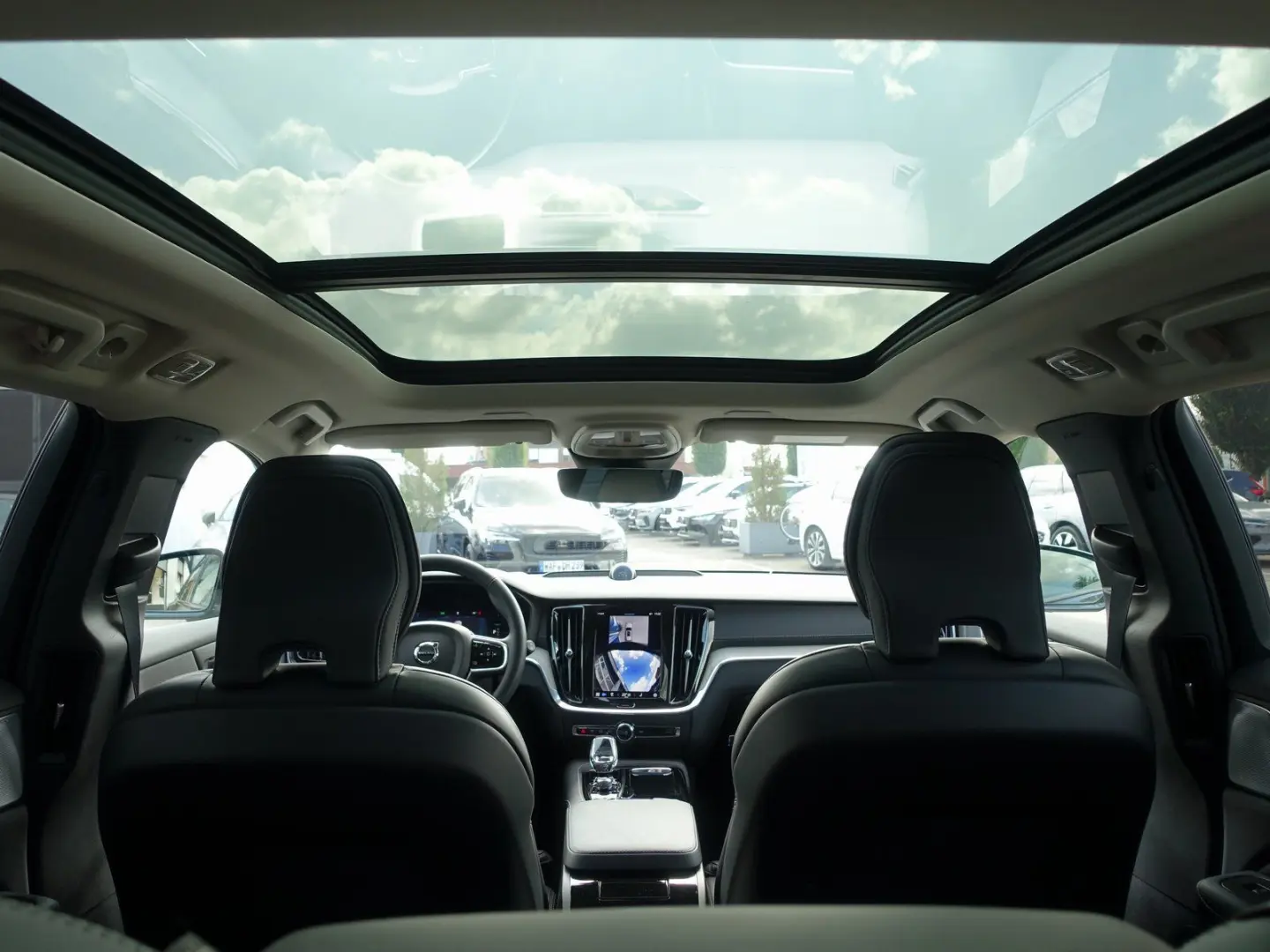V60 Ultra T8 AWD Recharge B&W/360°/AHK/MASSAGE