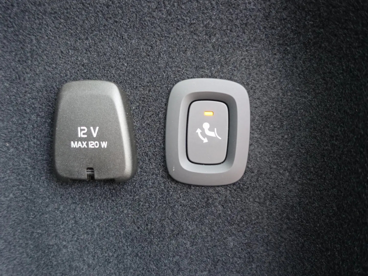 V60 Ultra T8 AWD Recharge B&W/360°/AHK/MASSAGE