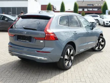 XC60 Recharge Plus T8 AWD/360°Cam/Pano/Memory