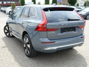 XC60 Recharge Plus T8 AWD/360°Cam/Pano/Memory