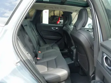 XC60 Recharge Plus T8 AWD/360°Cam/Pano/Memory