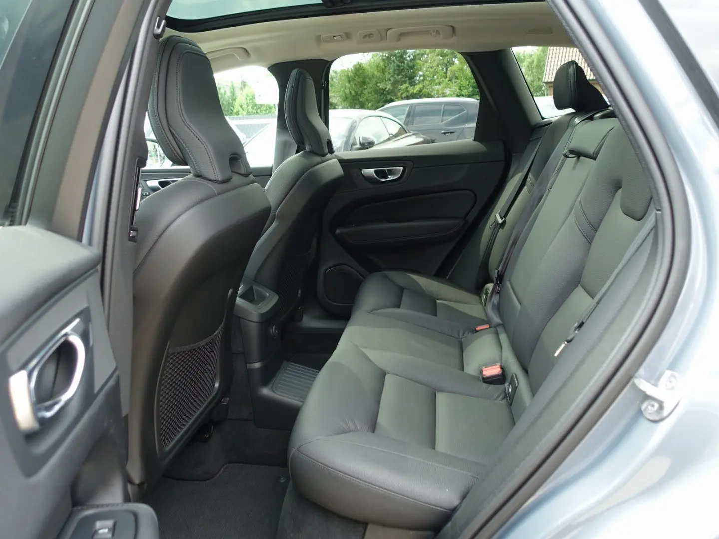 XC60 Recharge Plus T8 AWD/360°Cam/Pano/Memory