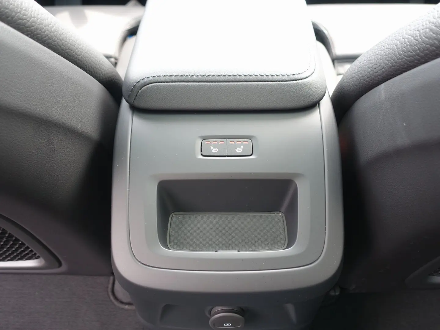 XC60 Recharge Plus T8 AWD/360°Cam/Pano/Memory