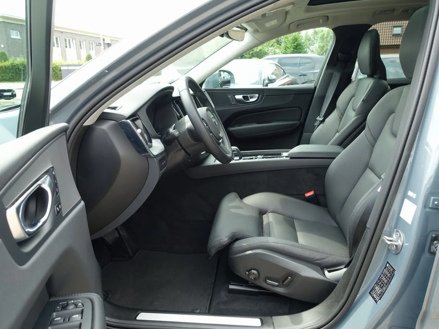 XC60 Recharge Plus T8 AWD/360°Cam/Pano/Memory