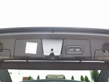 XC60 Recharge Plus T8 AWD/360°Cam/Pano/Memory