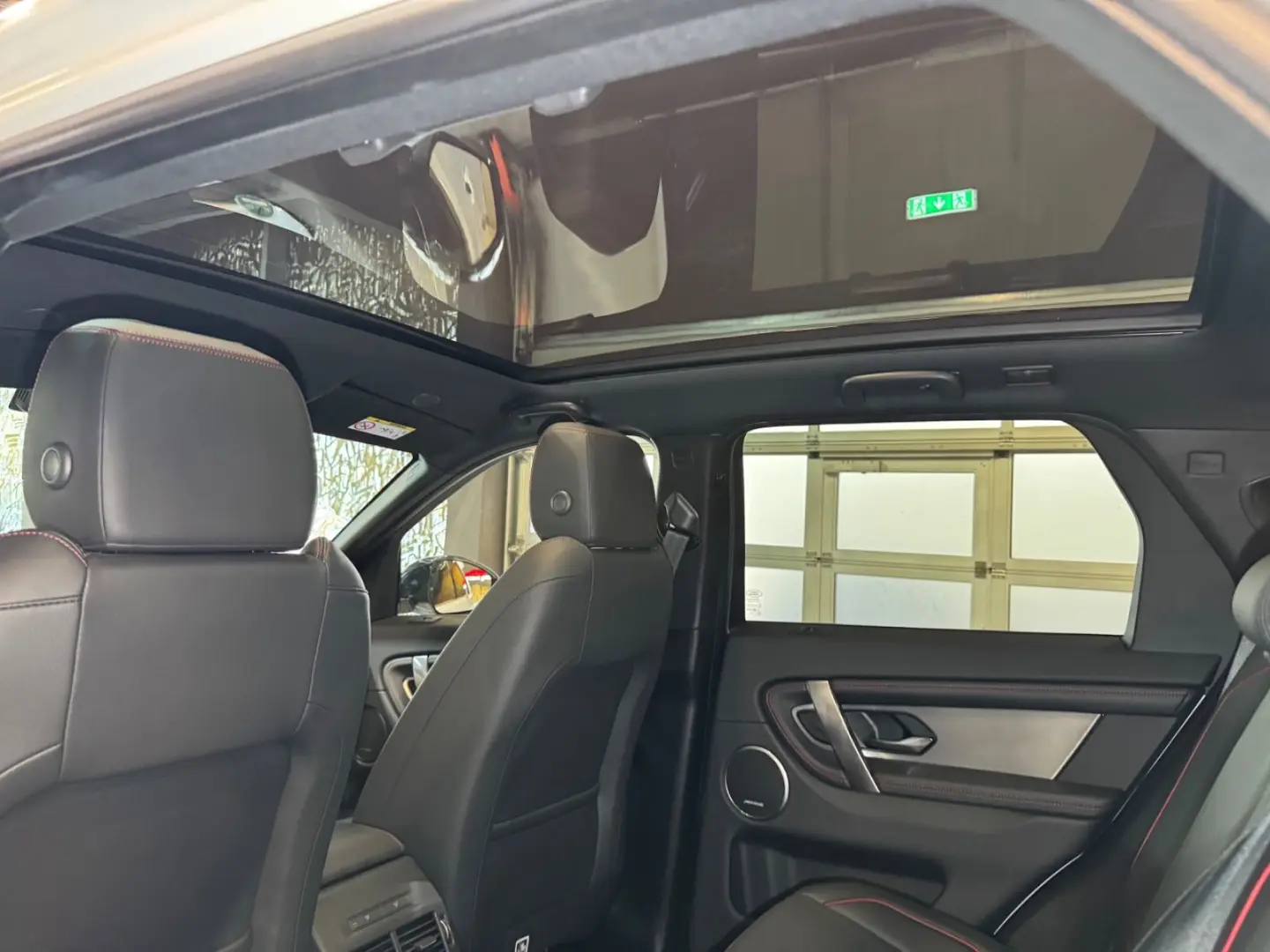 Discovery Sport R-Dynamic SE AWD~PANO~HUD~LEDER