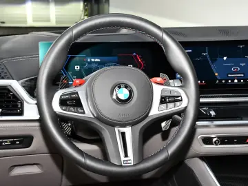 X5 M Comp. Drivers 360° ACC Sitzlüf. AHK Pano