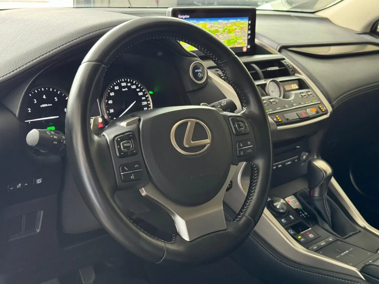 NX 300H*BUSINESS LINE*ACC*KAMERA*LEDER*NAVI*KEY