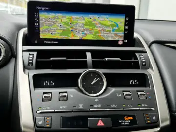 NX 300H*BUSINESS LINE*ACC*KAMERA*LEDER*NAVI*KEY