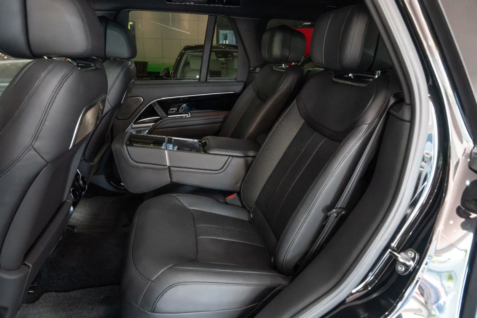 Range Rover Autobiography*MERIDIAN*23