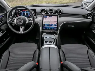 C 200 4M Avantgarde Advanced PLUS Kamera MBUX