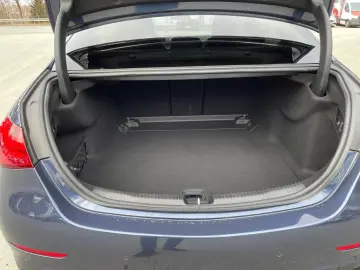 C 200 4MATIC AMG-ADVANCED+DISTRONIC+SURROUND+