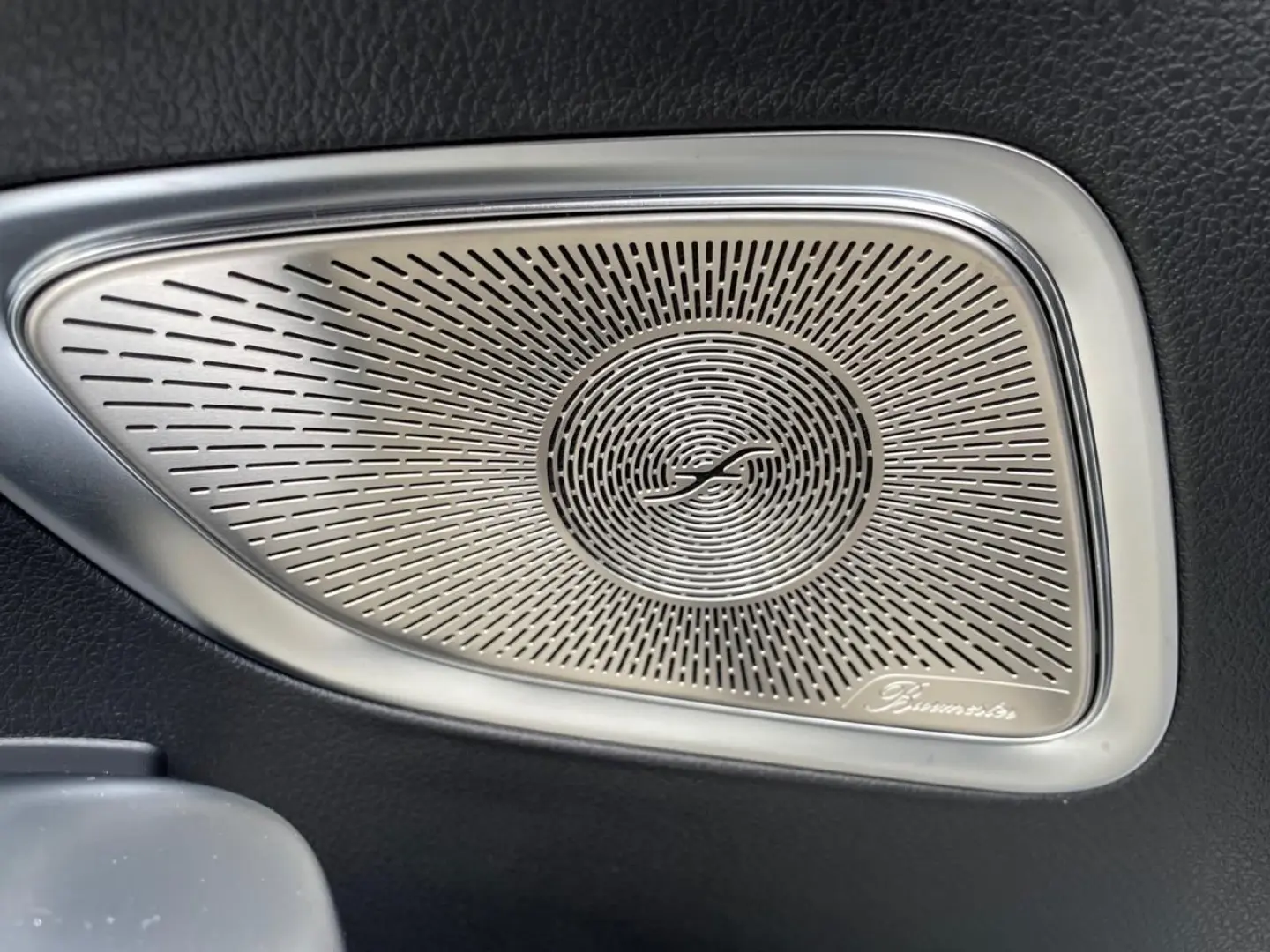 C 200 4MATIC AMG-ADVANCED+DISTRONIC+SURROUND+