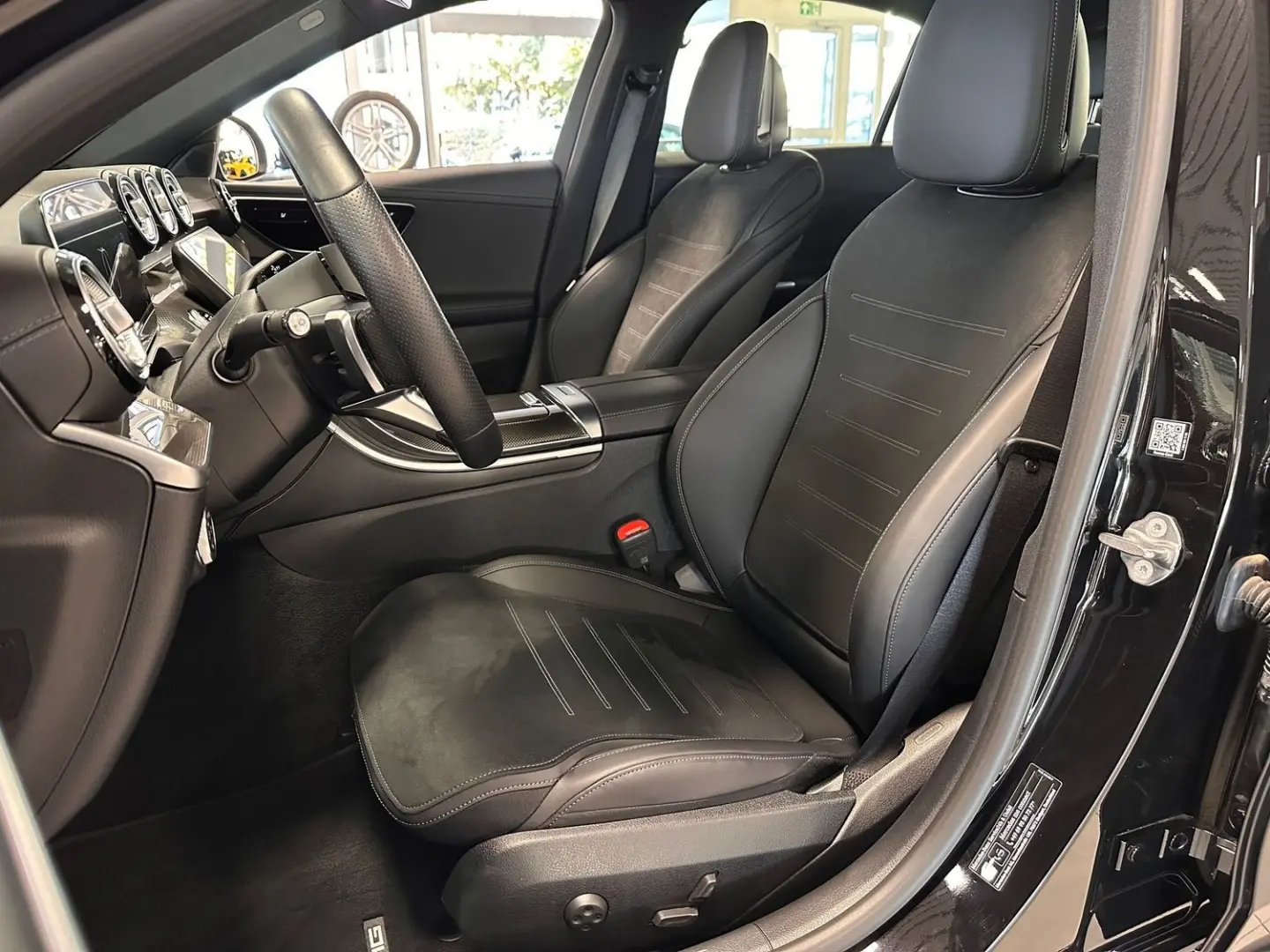 C 200 4Matic LED Leder AMG Line Powerdome 18