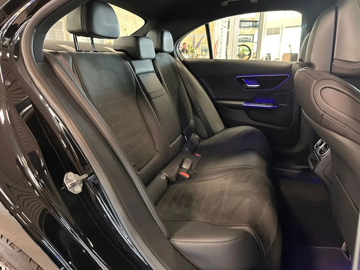 C 200 4Matic LED Leder AMG Line Powerdome 18
