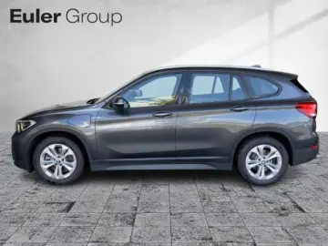 X1 xDrive 25e Navi LED El. Heckklappe Mehrzonenk