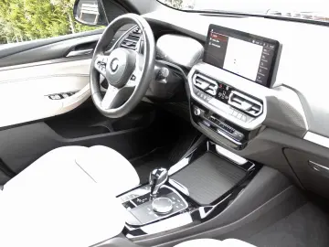 X3 3.0i M-SPORTPAKET *KAMERA*LiVE*HEADUP*PANO*