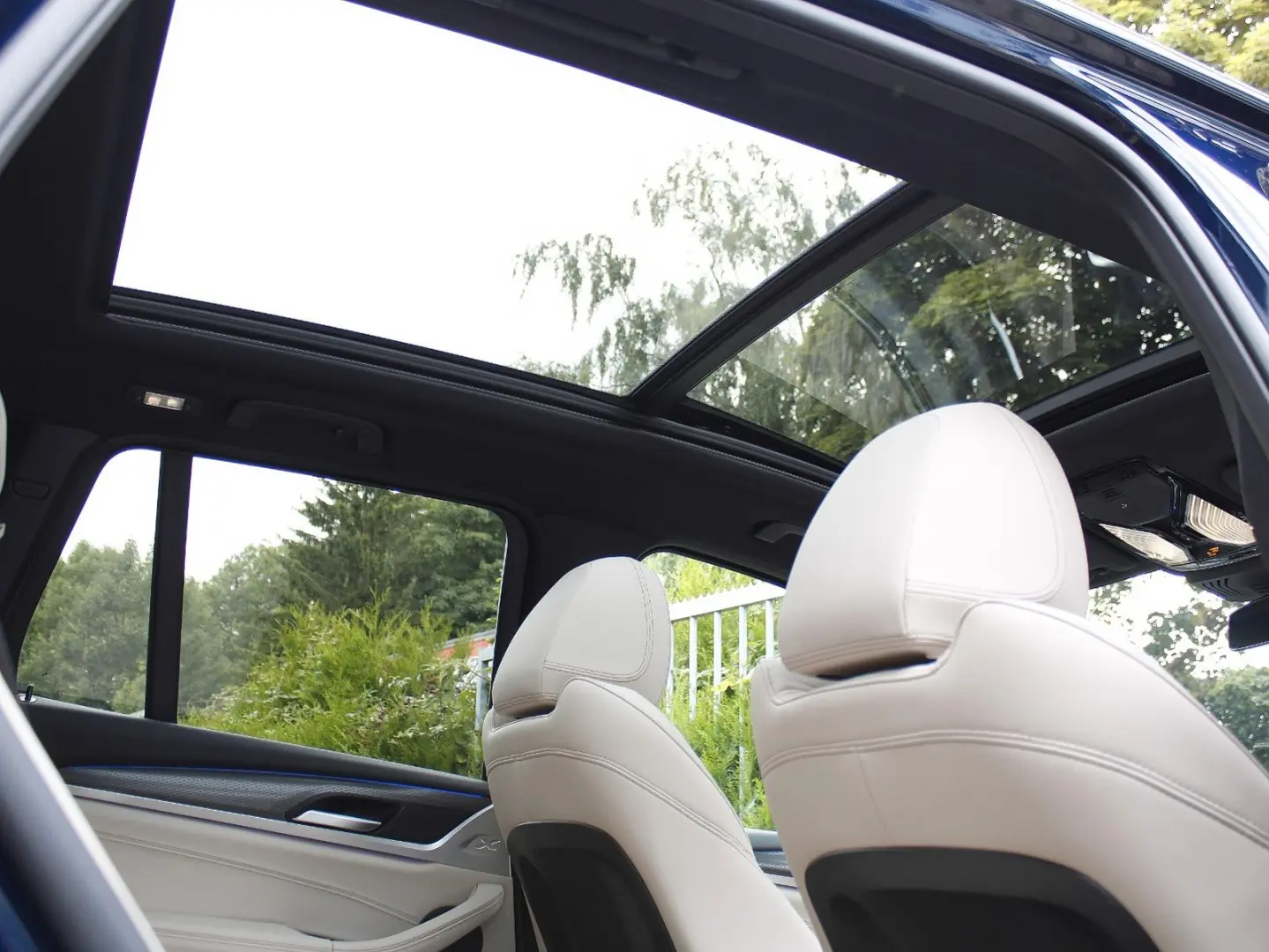 X3 3.0i M-SPORTPAKET *KAMERA*LiVE*HEADUP*PANO*