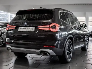 X3 xDrive 30e FACEL. PANO HUD 360° LASER LED SHZ