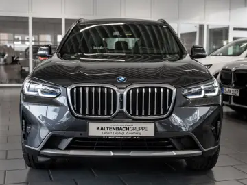 X3 xDrive 30e FACEL. PANO HUD 360 LASER LED SHZ