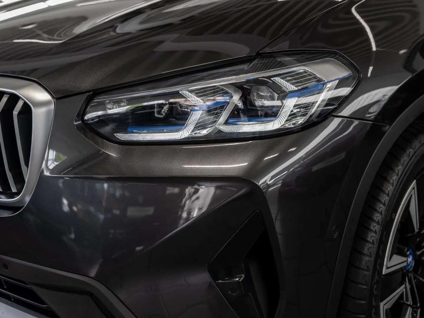 X3 xDrive 30e FACEL. PANO HUD 360° LASER LED SHZ