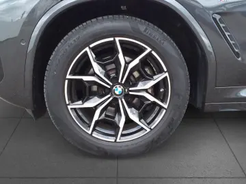 X3 xDrive30i M Sport LiCoPro Navi RFK HiFi 19