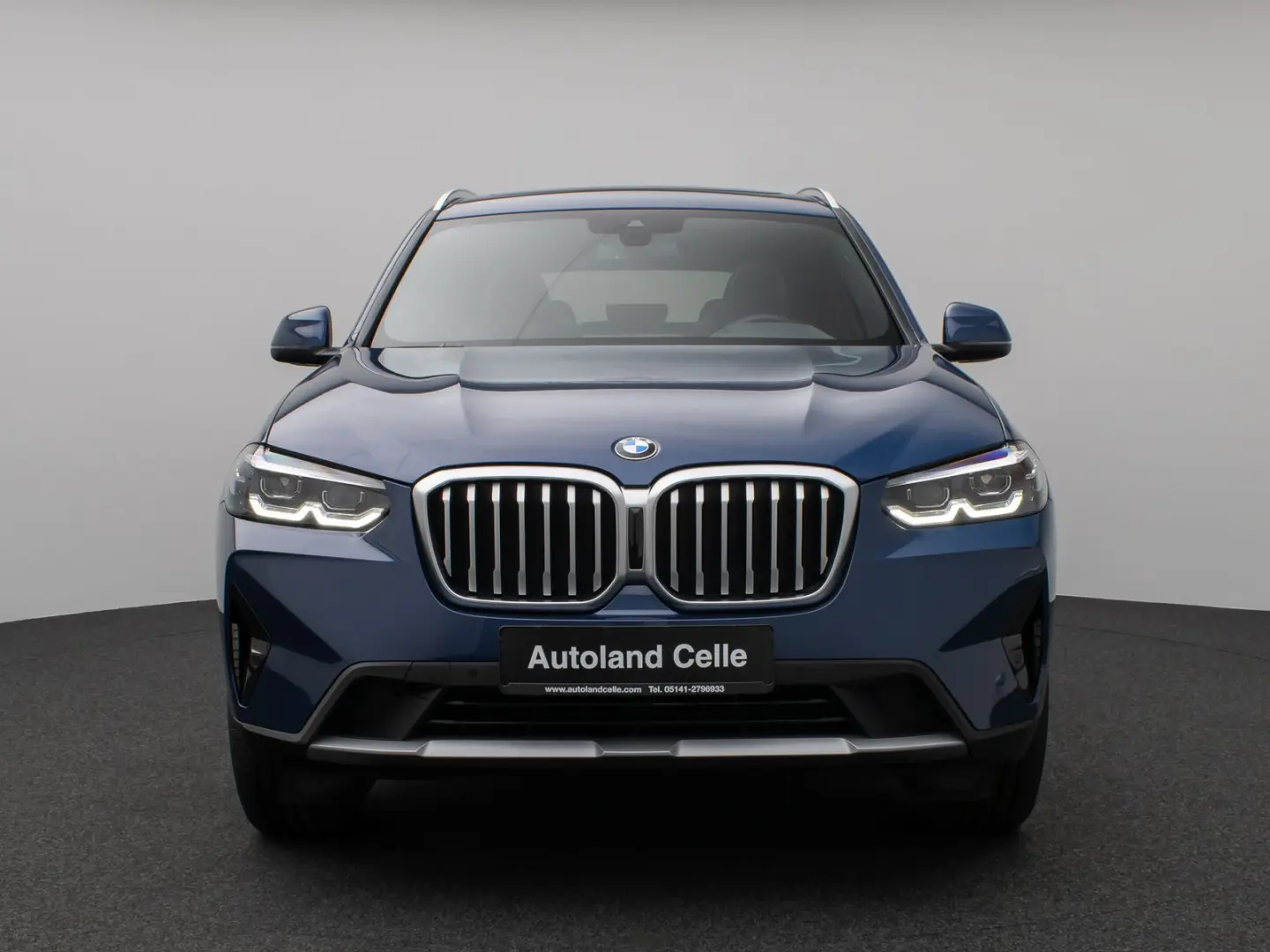 X3 xD30i Panorama Kamera DAB HiFi Sport 19Zoll