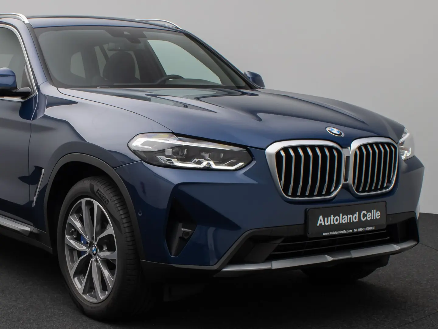 X3 xD30i Panorama Kamera DAB HiFi Sport 19Zoll