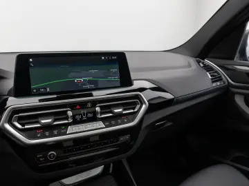 X3 xD30i Panorama Kamera DAB HiFi Sport 19Zoll