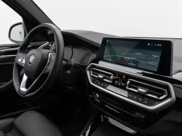X3 xD30i Panorama Kamera DAB HiFi Sport 19Zoll