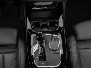 X3 xD30i Panorama Kamera DAB HiFi Sport 19Zoll