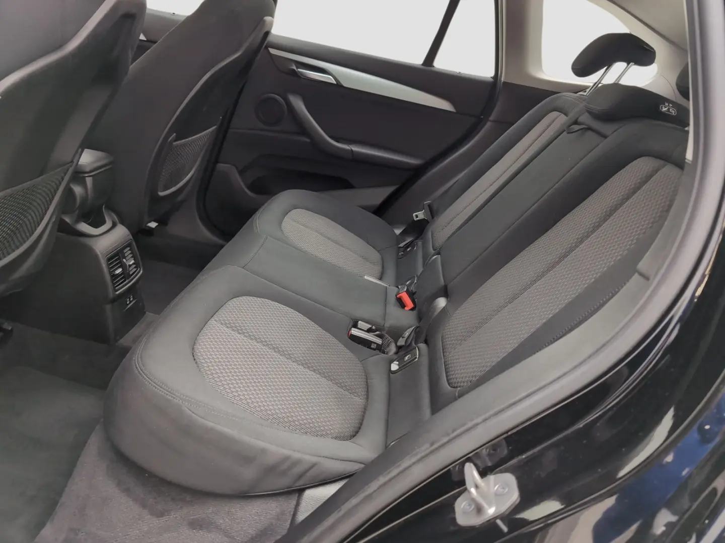 X1 xDrive25e Navi Pano.Dach PDC LED Sitzheizung