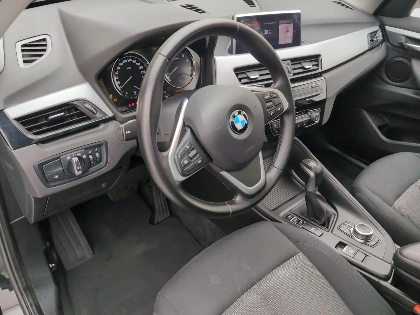 X1 xDrive25e Navi Pano.Dach PDC LED Sitzheizung