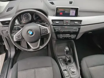 X1 xDrive25e Navi Pano.Dach PDC LED Sitzheizung