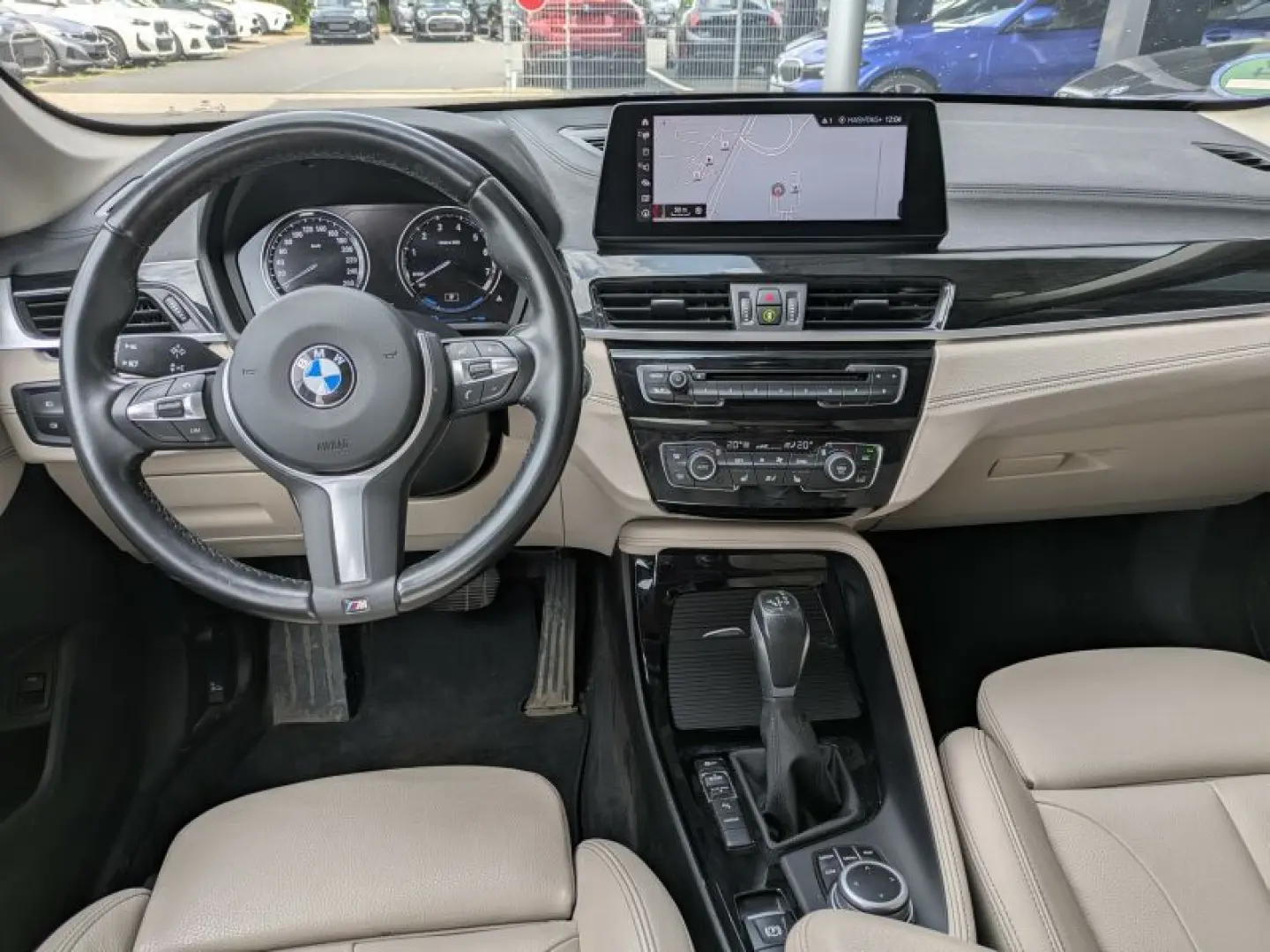 X1 xDrive25e Sport Line Navi. HeadUp. Leder. AHK