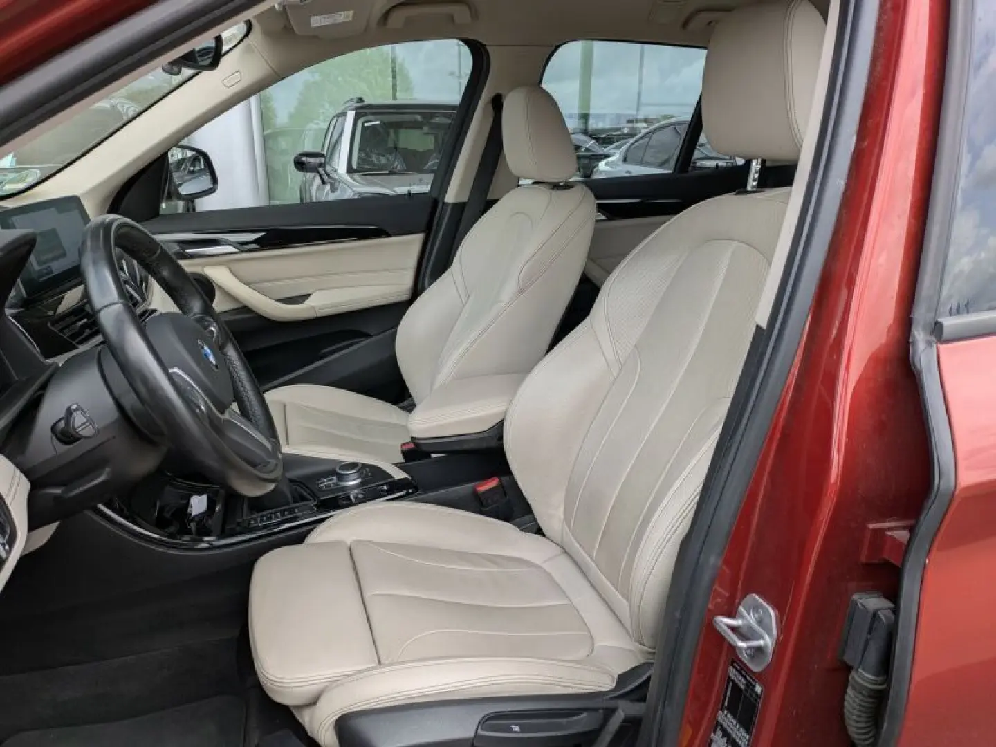 X1 xDrive25e Sport Line Navi. HeadUp. Leder. AHK