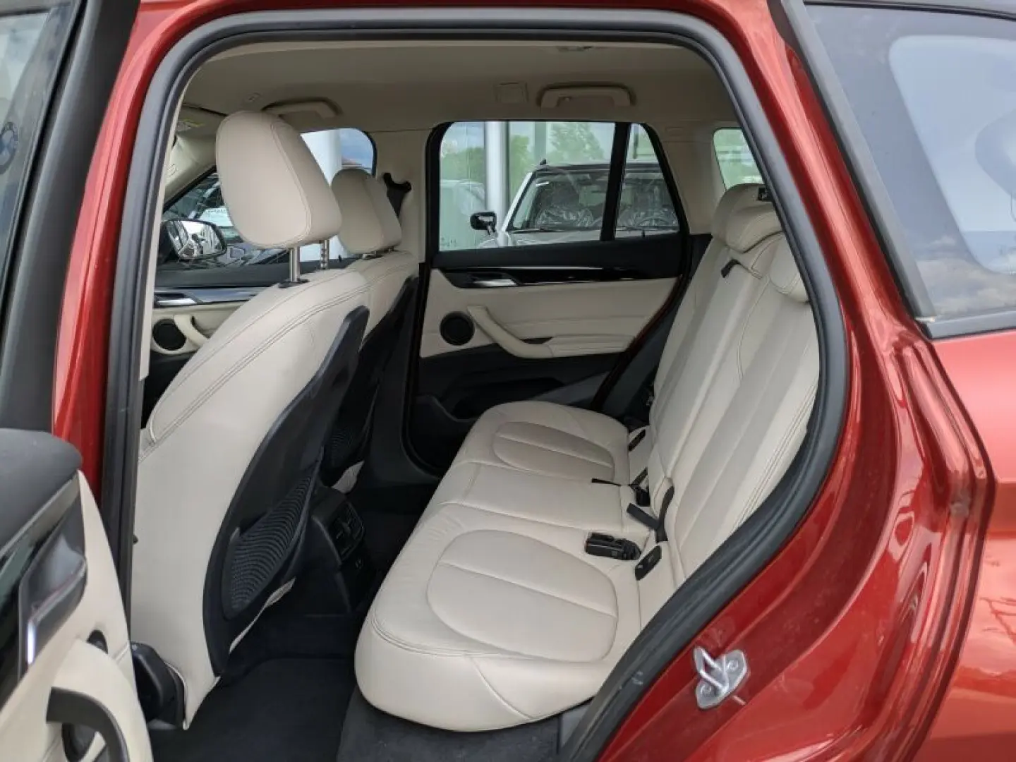 X1 xDrive25e Sport Line Navi. HeadUp. Leder. AHK