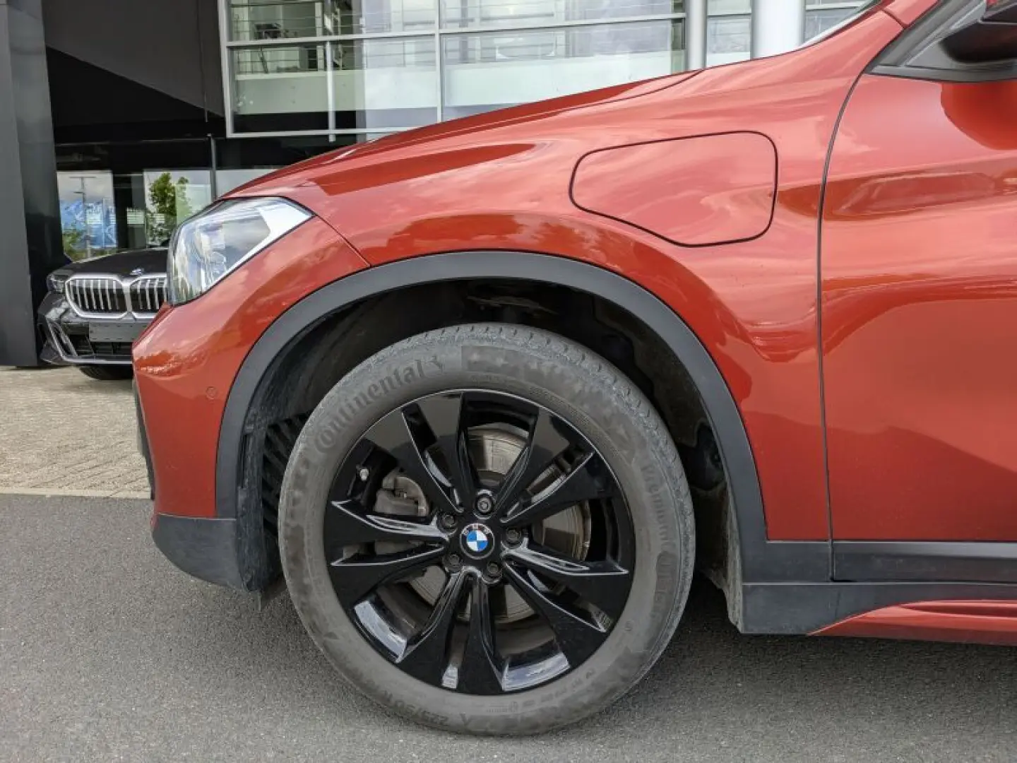 X1 xDrive25e Sport Line Navi. HeadUp. Leder. AHK