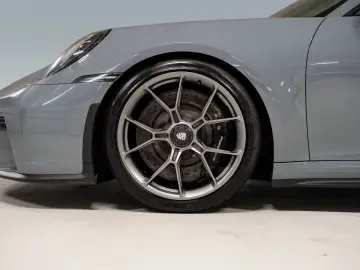 911 GT3 mit Touring-Paket BOSE Lift-VA PDLS+