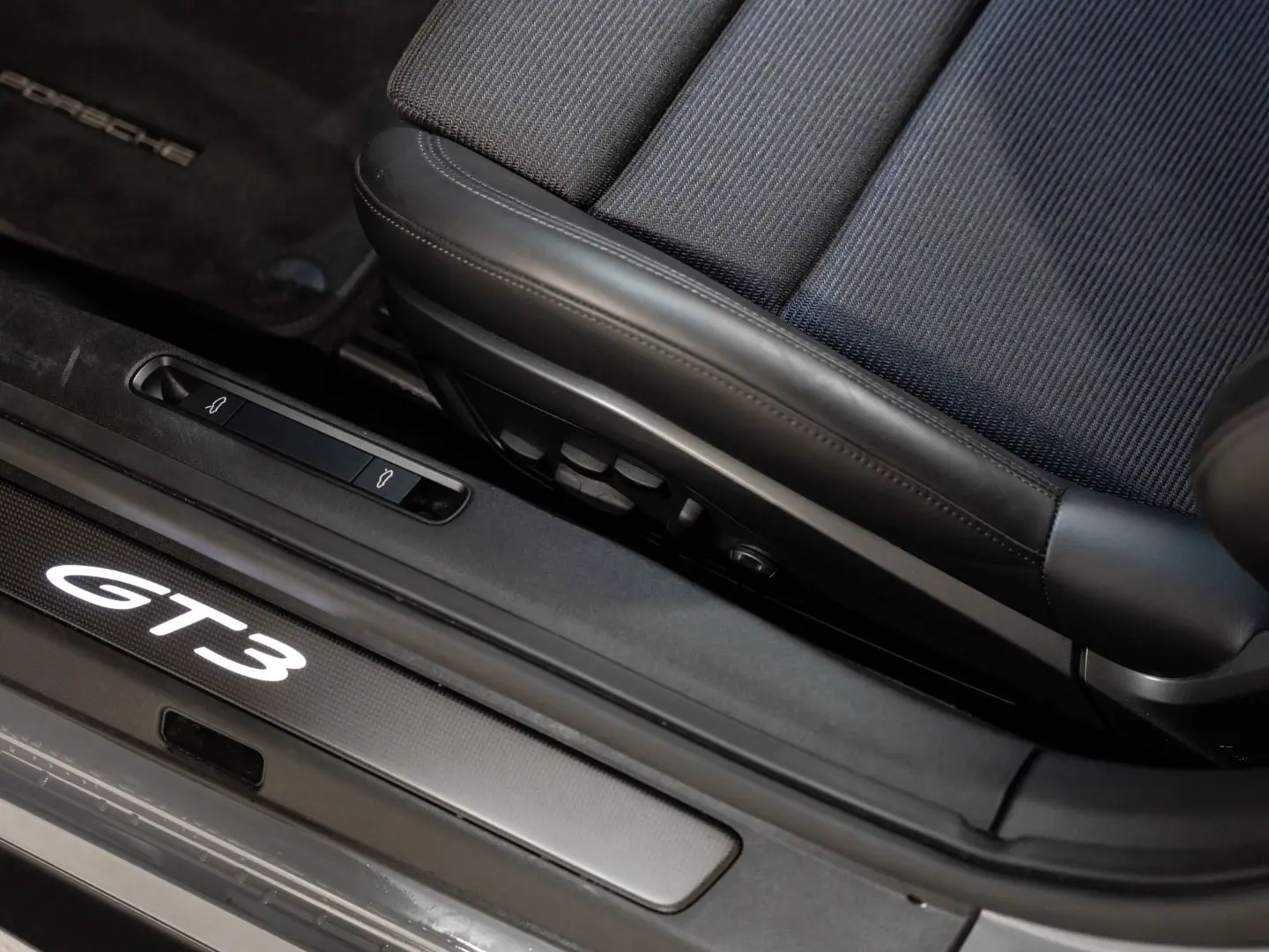 911 GT3 mit Touring-Paket BOSE Lift-VA PDLS+