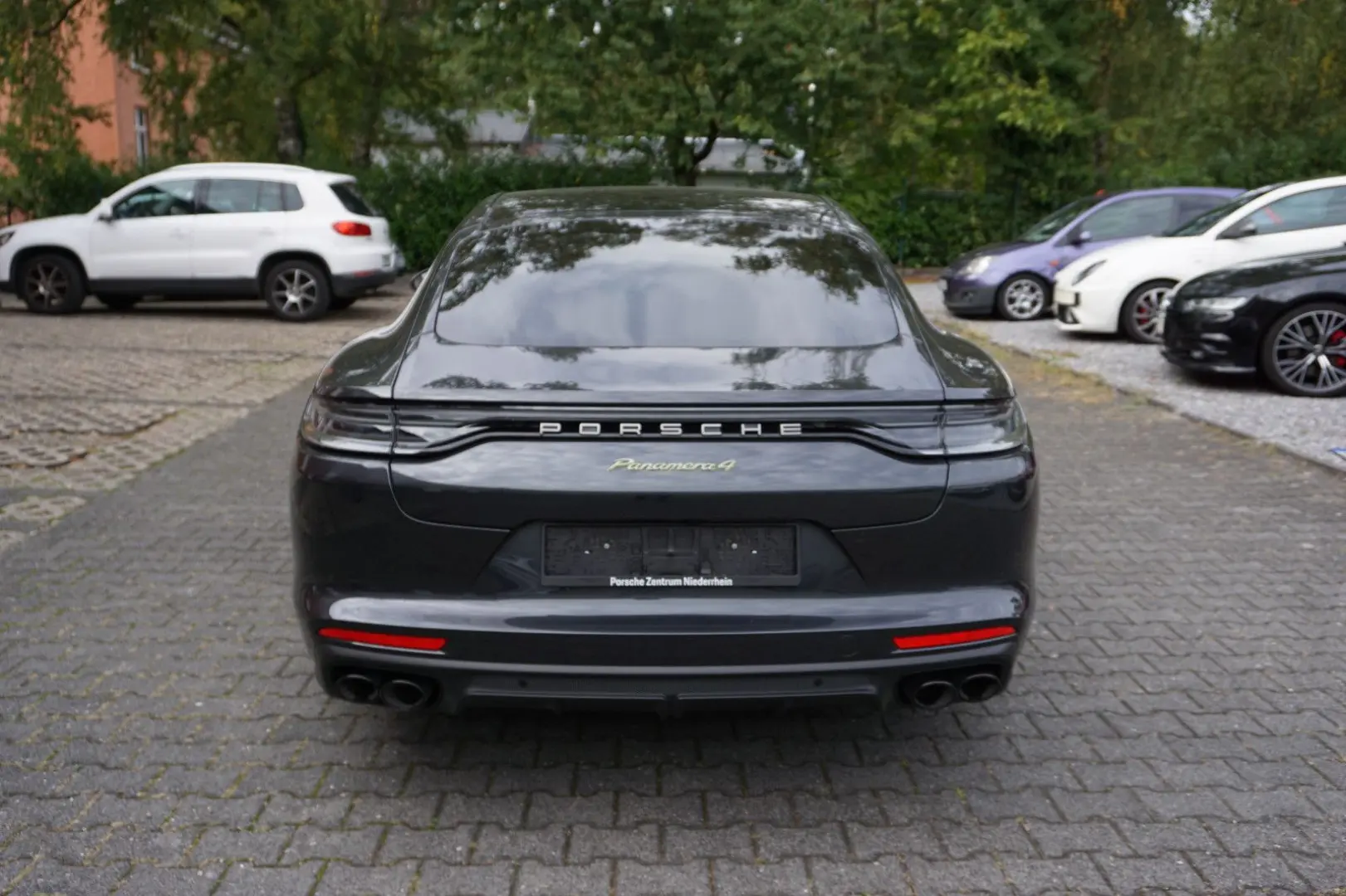 Panamera 4 E-Hybrid Platinum E°Matrix°21 Zoll°