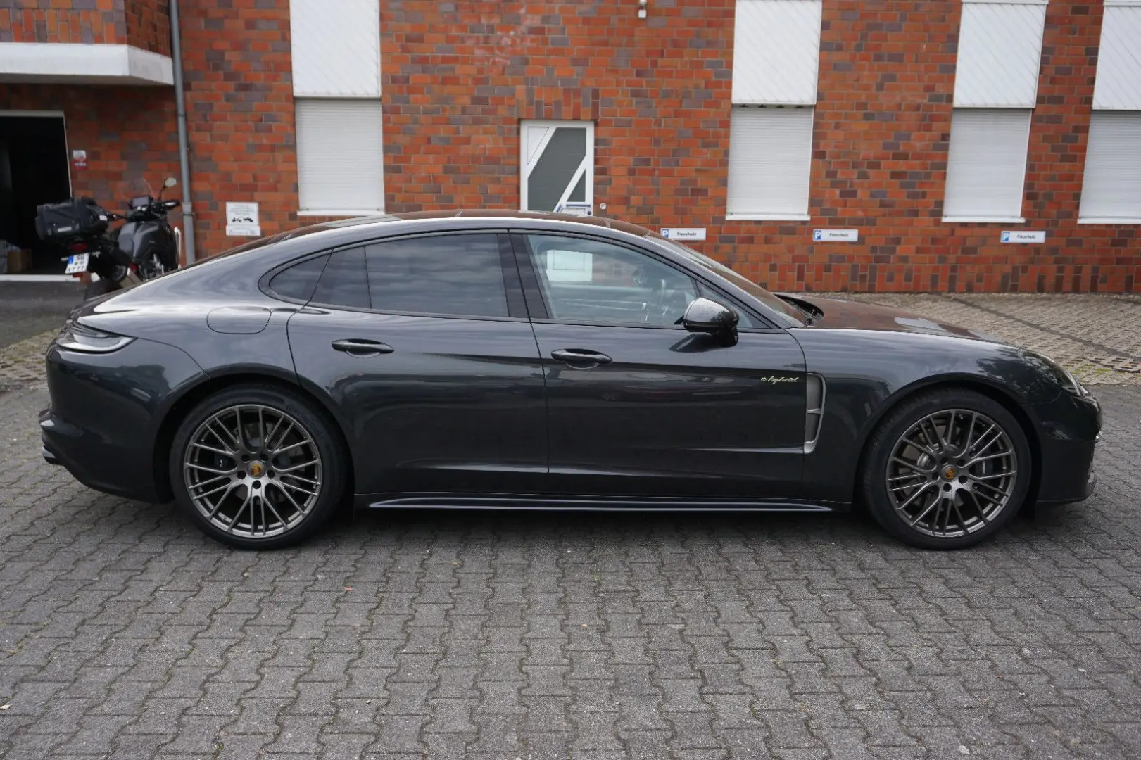 Panamera 4 E-Hybrid Platinum E°Matrix°21 Zoll°