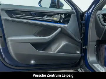 Panamera 4S E-Hybrid Sportabgas HD-Matrix HUD In