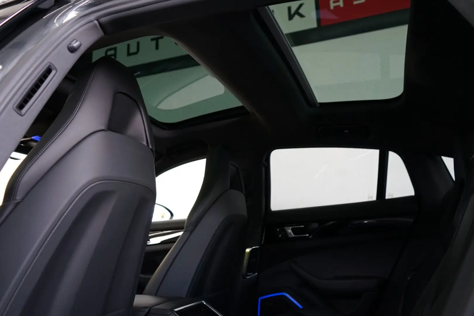 Panamera 4 S E-Hybrid*SportDesign/PANO/MEGA-SPEC