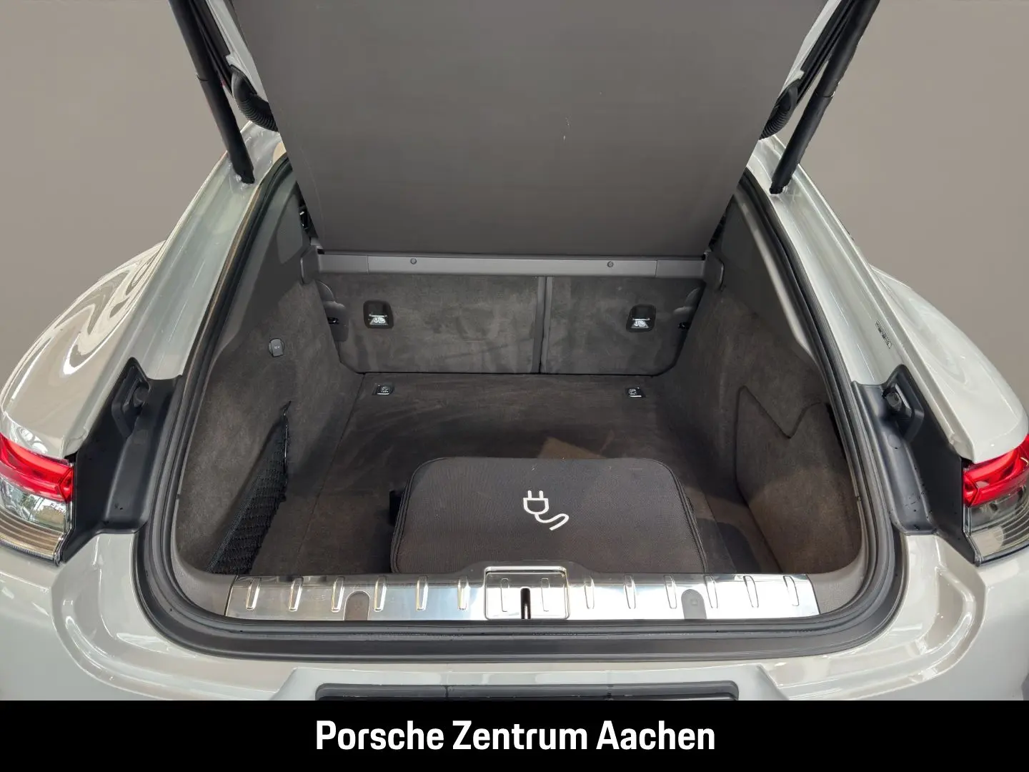 Panamera 4 E-Hybrid Surround-View Luftfederung